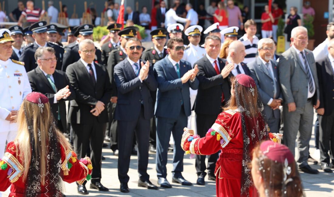   Zonguldak’ın düşman işgalinden kurtuluşunun 103. yılı münasebetiyle kentte
