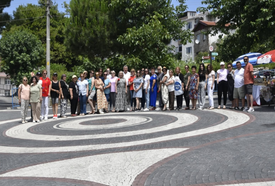 Tarihi Akkuyu Meydanı ‘Yöresel El İşi Ürünleri Pazarı’ açıldı Geçtiğimiz