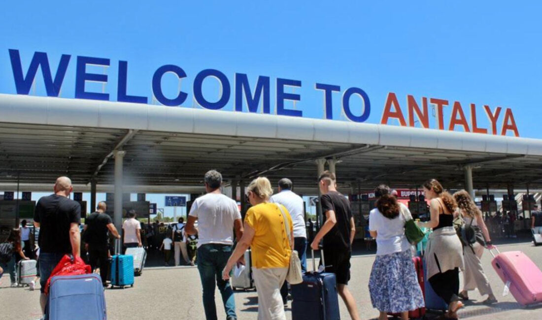 Antalya Havalimanı’nda uçuş ve yolcu sayısı rekoru kırıldı   Havalimanının