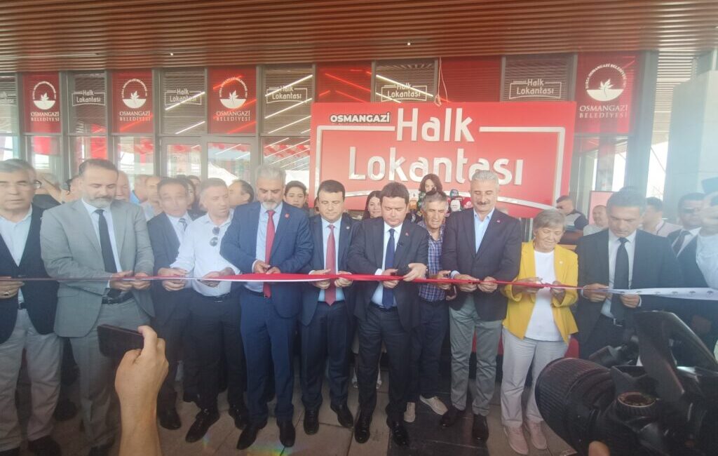 Bursa’da Osmangazi Halk Lokantası açıldı Mine Köseler/Bursa-BHA Osmangazi Meydanında yapılan