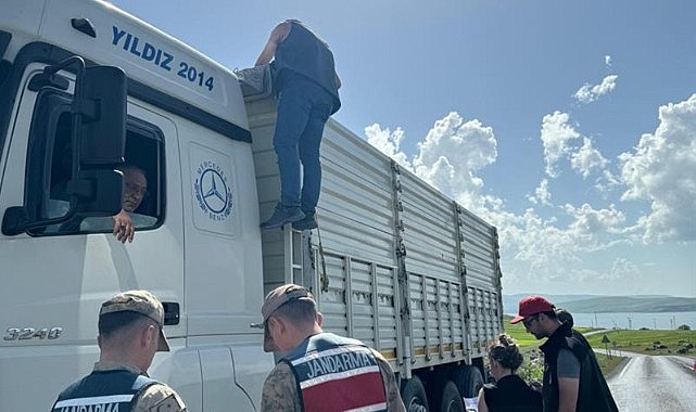 İl Tarım, kente getirilen kaçak hayvanlara geçit vermedi ARDAHAN-BHA Ardahan