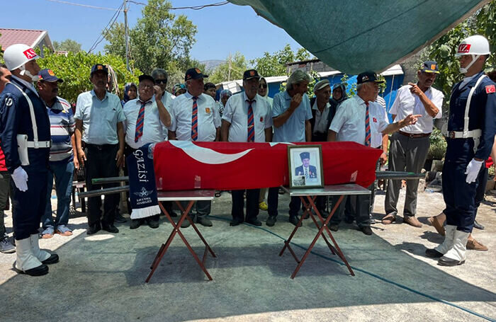   Milas’ta hayatını kaybeden Kore Gazisi Vasfi Çelik’in naaşı,