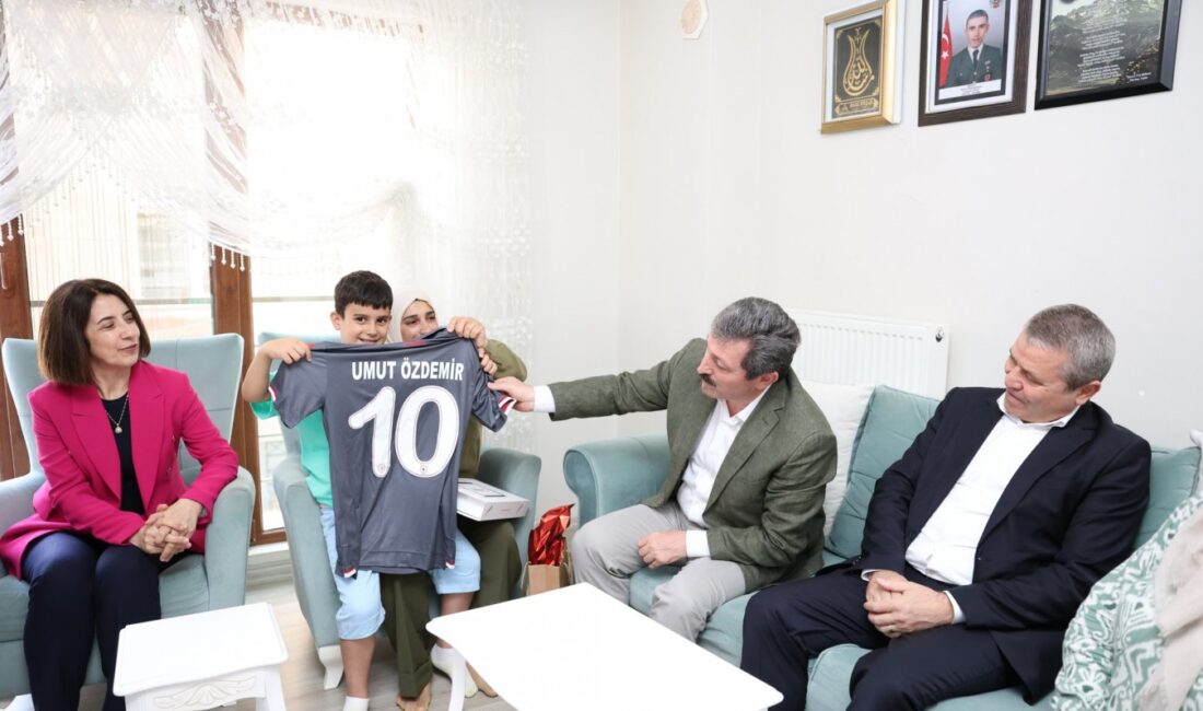  Samsun Valisi Orhan Tavlı, şehit Uzman Çavuş Nuh