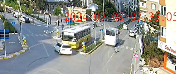 Çorum’da otobüs ile araç çarpıştı; 10 yaralı ÇORUM-BHA Kaza, Recep