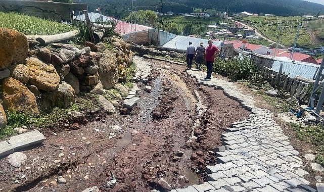 Bağdeşen köyünü sel bastı ARDAHAN-BHA Önceki gün akşam saatlerinde başlayan