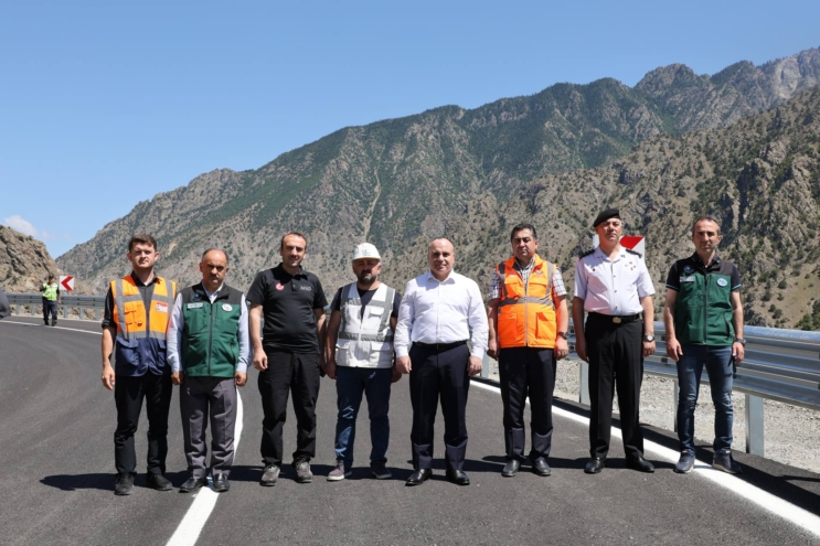  Artvin Valisi Cengiz Ünsal, Yusufeli T14 Tüneli’nin trafiğe