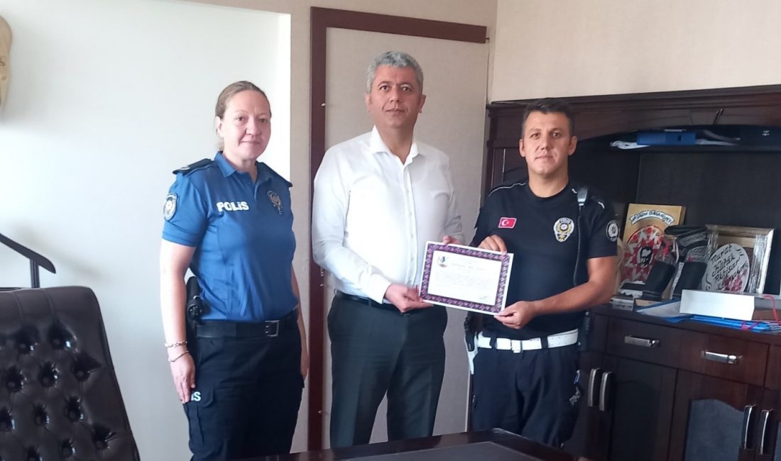   Manisa’nın Akhisar Kaymakamı Murat Kütük tarafından hamile kadını