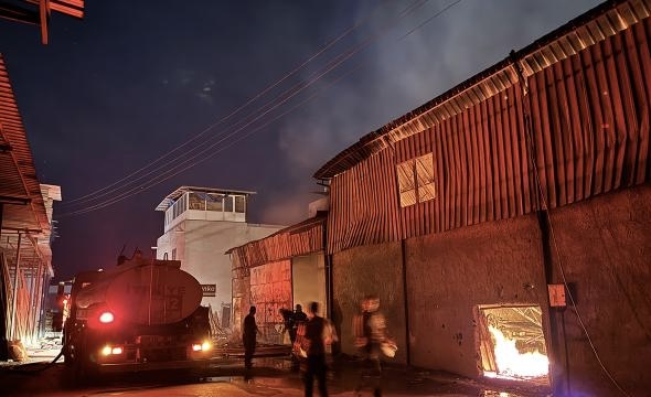 ADANA-BHA Yüreğir ilçesi Güzelevler Mahallesi’nde, Mobilyacılar Sitesi’ndeki bir işyerinde sabaha