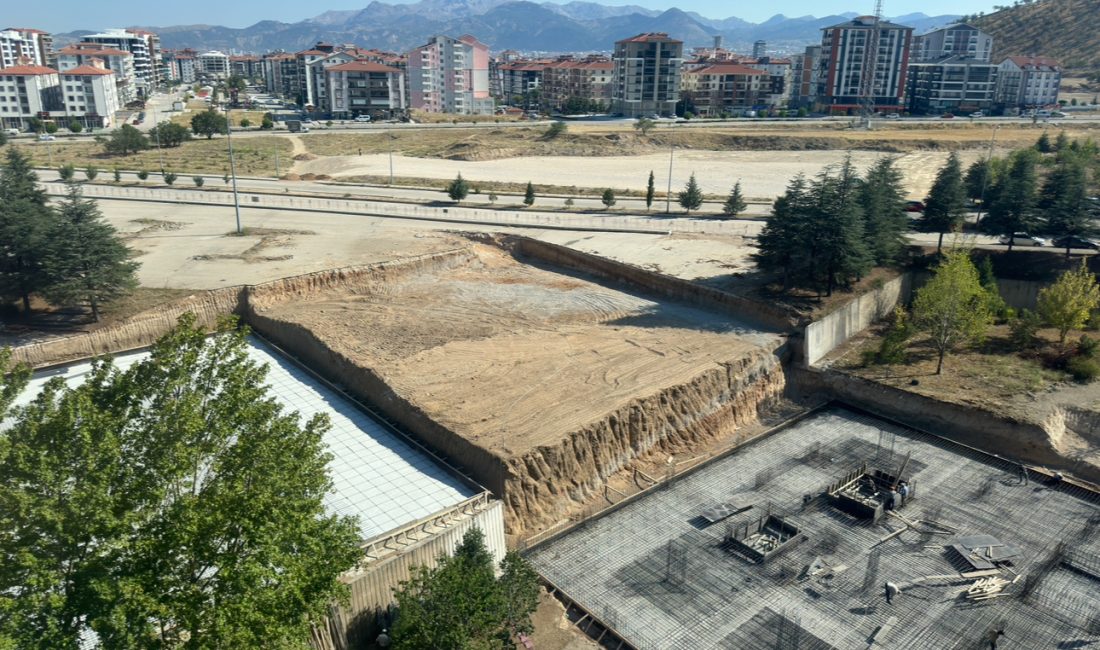 SDÜ Hastanesi ek hizmet binasının temeli atılıyor Başkan Başdeğirmen, 21