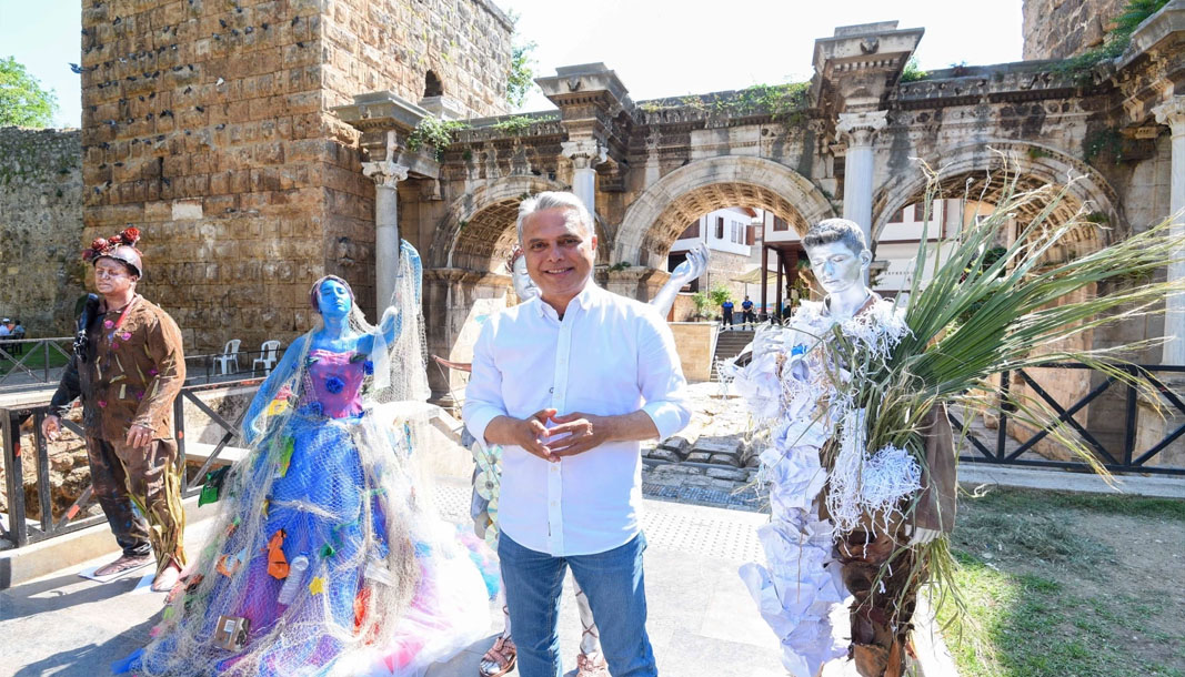 Muratpaşa’nın anlatacağı projeler arsında iklim çalıştayları, çevre festivalleri, Falezler Bizim
