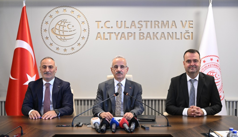 Uraloğlu: Gemilerimiz filomuzdaki ilk alternatif enerjili, çevreci gemiler olacaklardır Ulaştırma