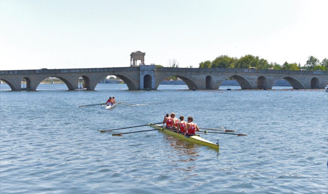  Edirne’de Meriç Nehri’nde oluşturulan parkurda düzenlenen 23 Yaş