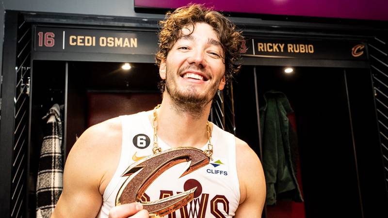   Milli basketbolcu Cedi Osman, Yunanistan’ın Panathinaikos takımına transfer