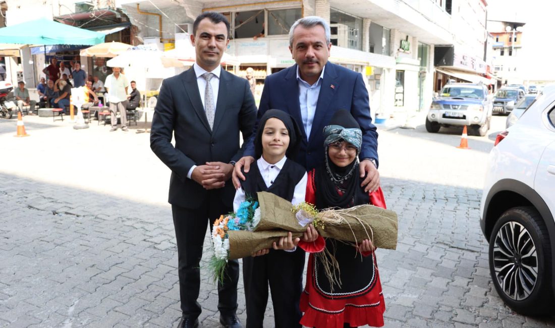   Rize’de ilçeleri ziyaret etmeye devam eden Vali İhsan