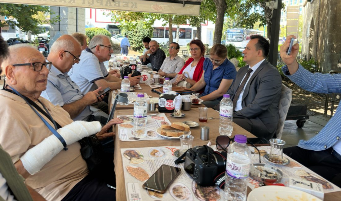   Isparta Barosu‘na adaylığını açıklayan Av. Ali Yıldız, Isparta