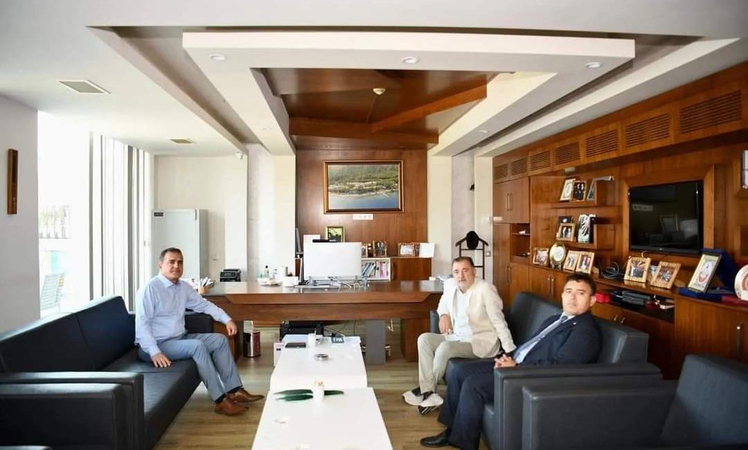   Muğla Valisi İdris Akbıyık ve Marmaris Kaymakamı Nurullah