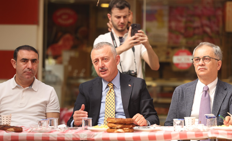 Kocaeli – BHA  Kocaeli Büyükşehir Belediye Başkanı Tahir Büyükakın, şehir