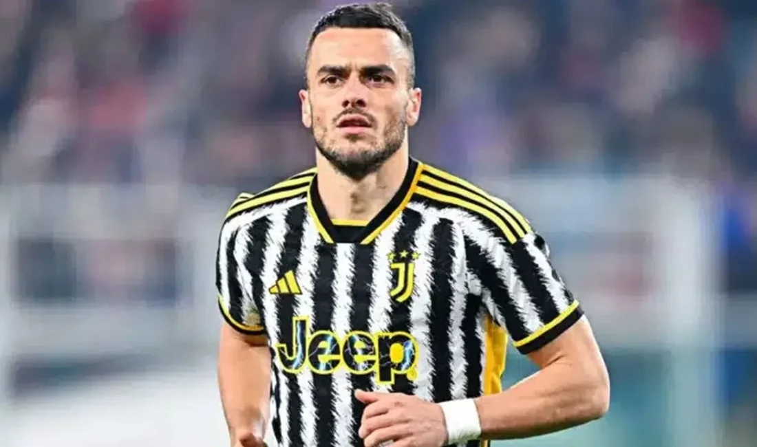   Juventus’un yıldız oyuncusu Filip Kostic, Fenerbahçe için İstanbul’a